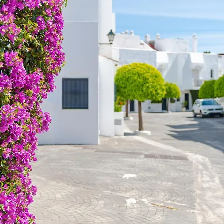 Fully Renovated Seaside Townhouse 200m From The San Pedro Beach With Gated Community