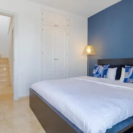 Fully Renovated Seaside Townhouse 200m From The San Pedro Beach With Gated Community Marbella